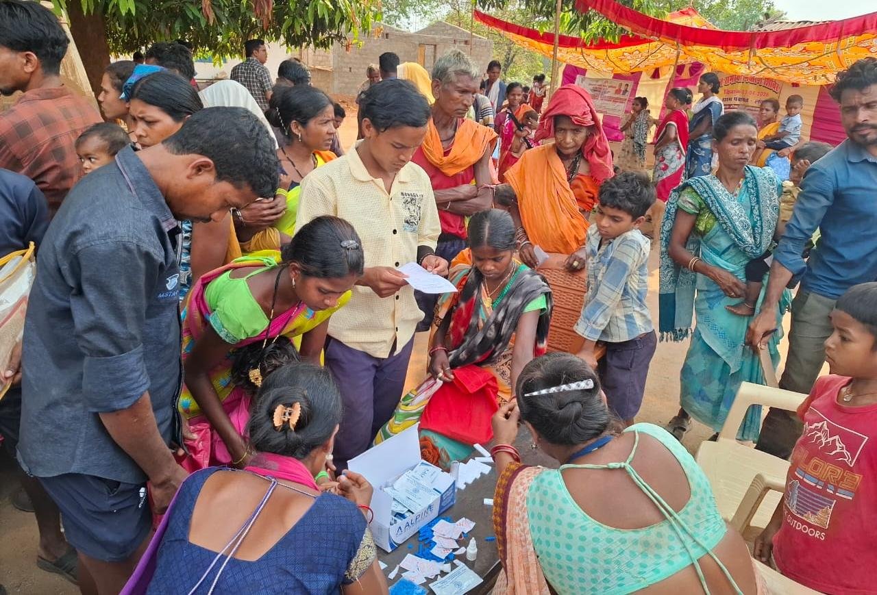 बदलाव की बयार: विष्णुदेव साय के सुशासन की नई मिसाल,नारायणपुर के सबसे सुदूर ' लंका' गांव तक पहुंचा प्रशासन | KhabarVeer