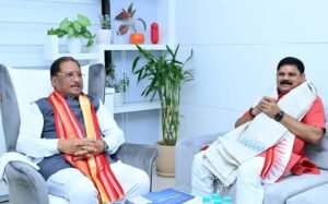 मुख्यमंत्री  विष्णुदेव साय से केंद्रीय कोयला एवं खान राज्य मंत्री  सतीश चंद्र दुबे ने की सौजन्य मुलाकात